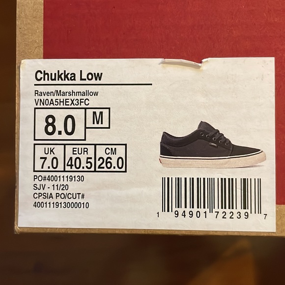 Vans Chukka Low Skate Shoes - Picture 2 of 7